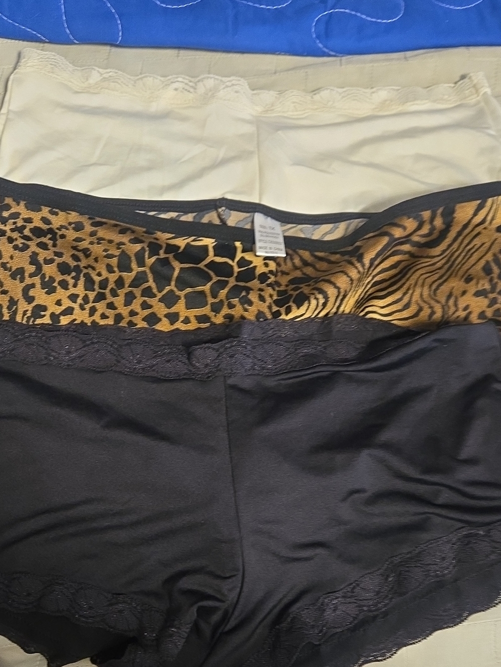 Maidenform 3-Pack Lace Boyshorts in Black, Cream and Animal Print